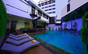 Hotel Inna Simpang Surabaya